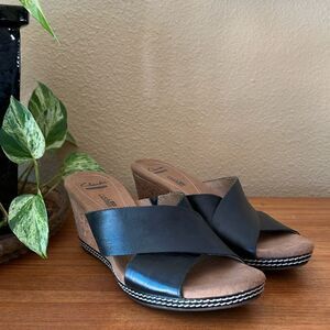 Clark’s Collection Wedge Cork Sandals Shoes 8